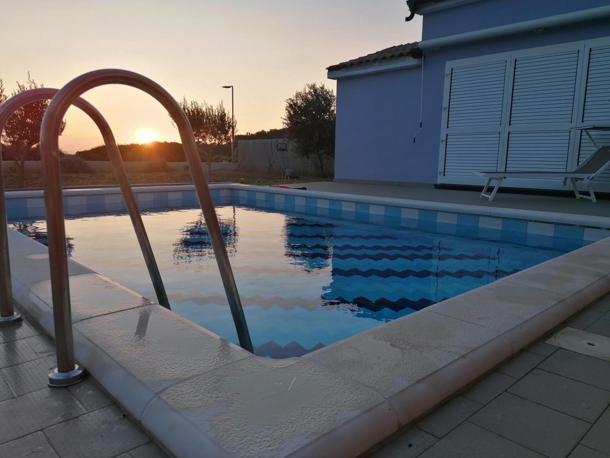 House With Pool Villa Mali Losinj Exterior photo